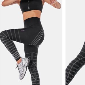 Fanka Black Patterned Leggings with side pockets